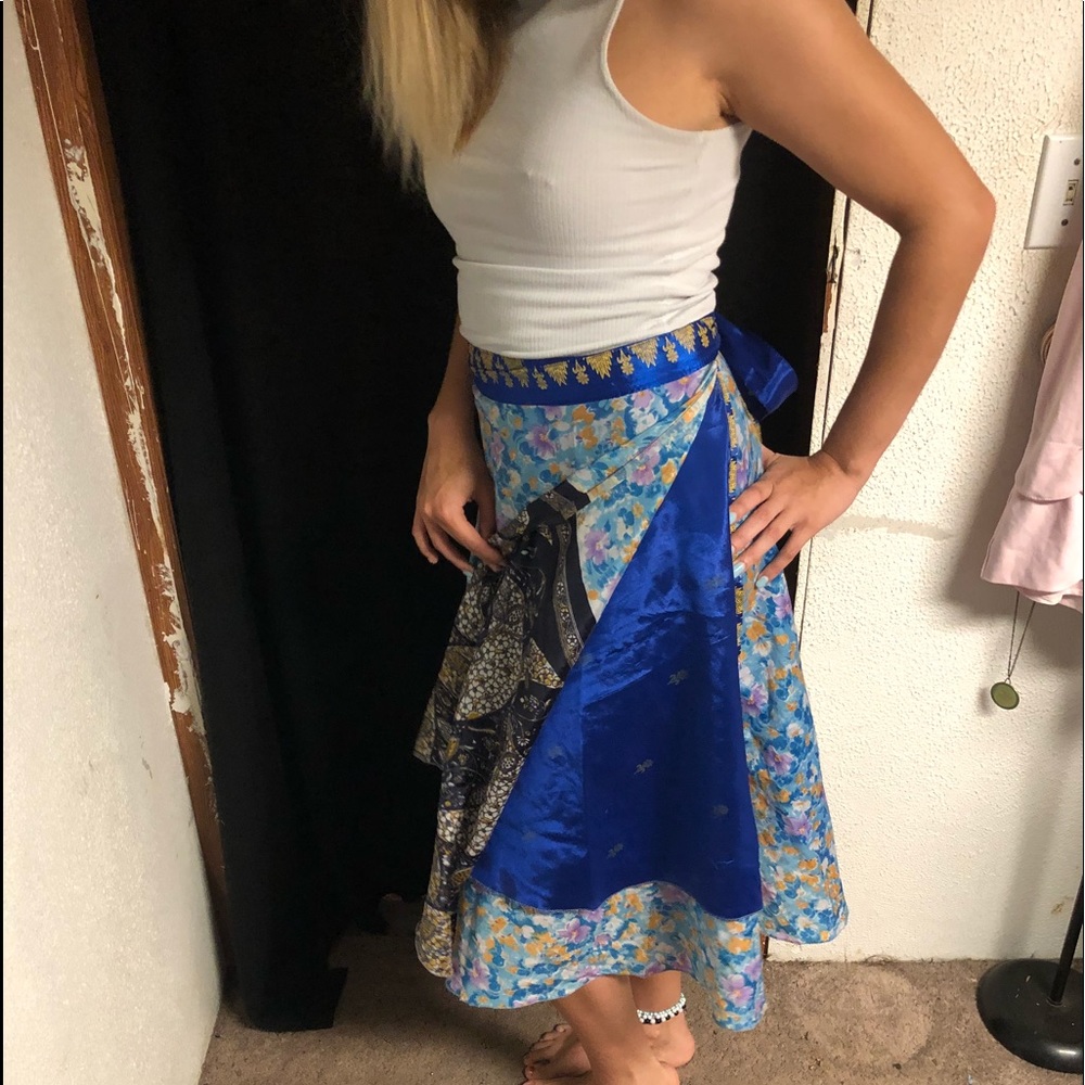 Earthbound mid length skirt